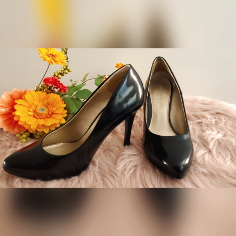 Classic Black Patent Leather Style High-heeled Pumps! Size 8.5 👠